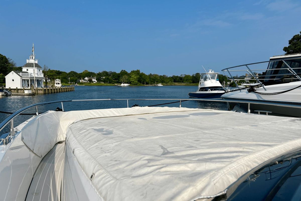 2022 Azimut 47 