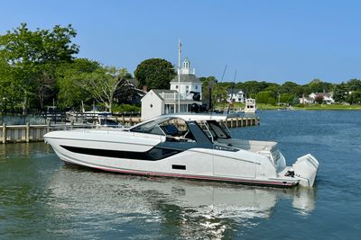Yacht