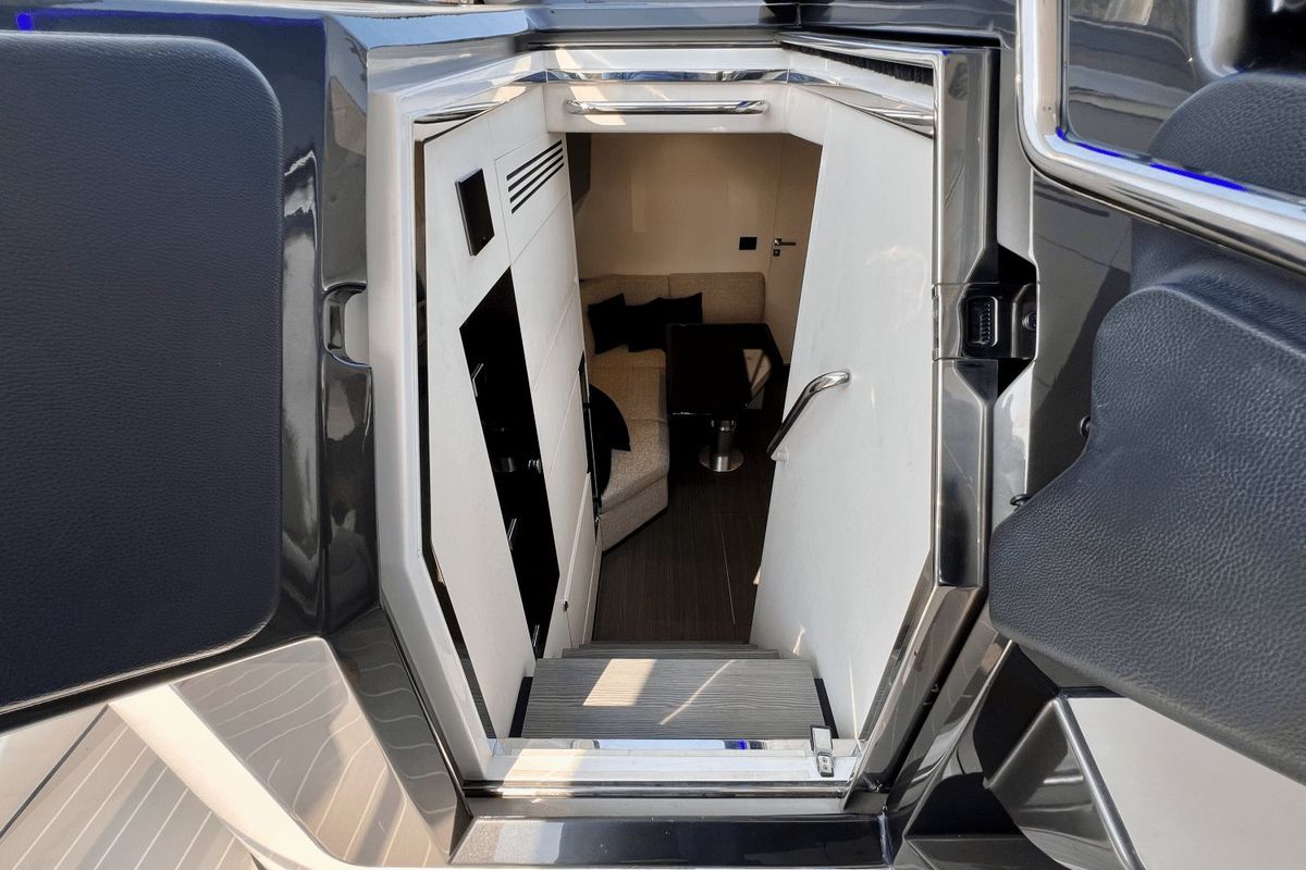 2022 Azimut 47 