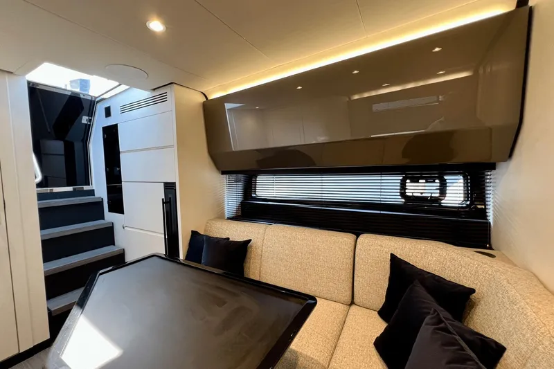 Satisfaction Yacht Photos Pics 