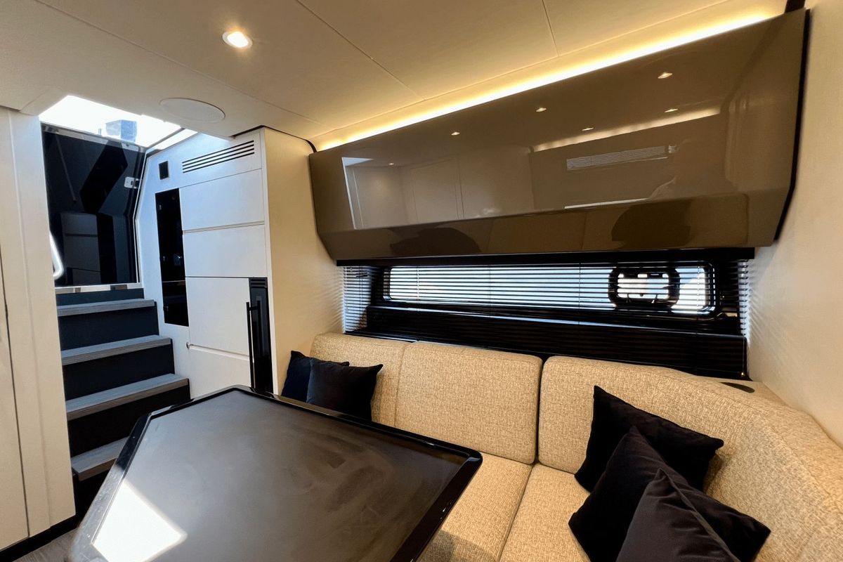2022 Azimut 47 