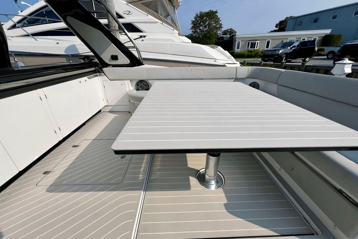 2022 Azimut 47 