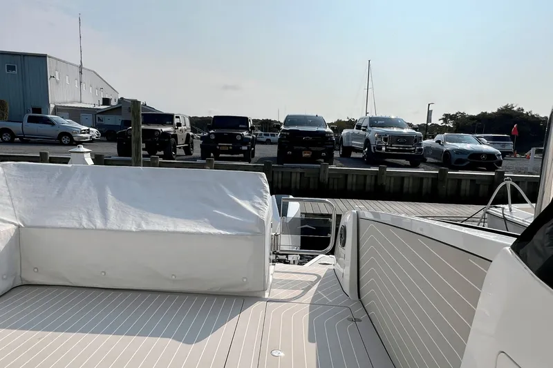 Satisfaction Yacht Photos Pics 