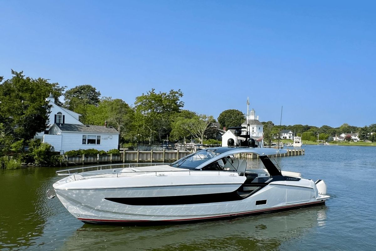 2022 Azimut 47 