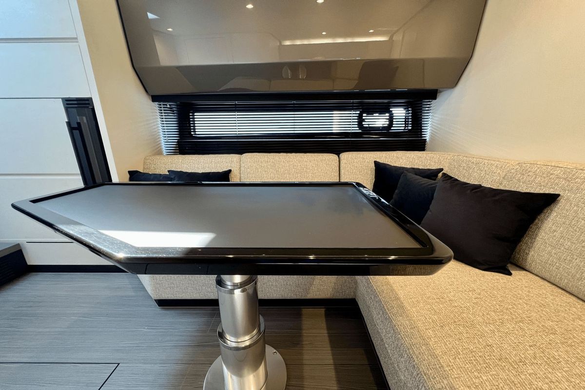 2022 Azimut 47 