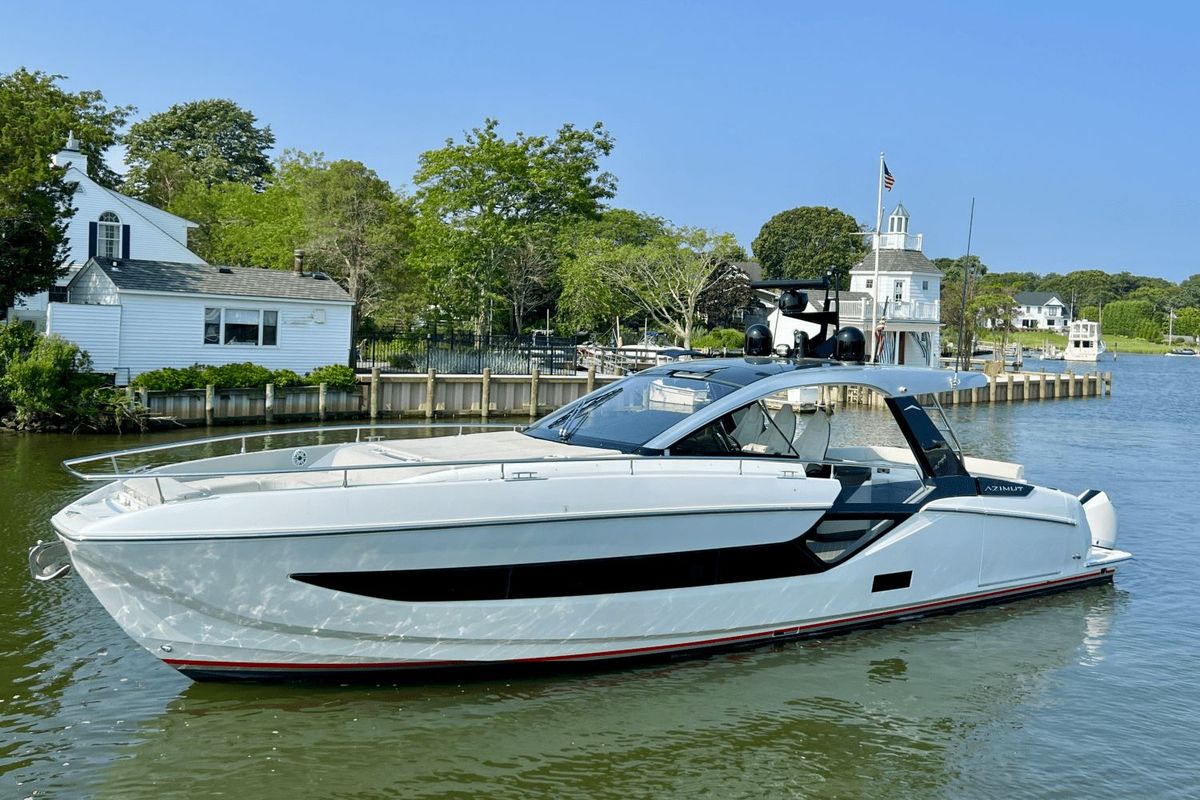2022 Azimut 47 