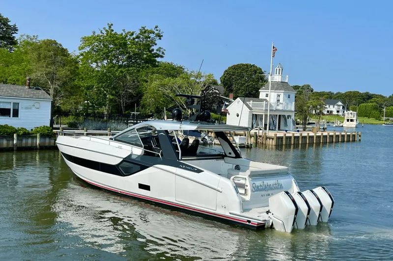 Satisfaction Yacht Photos Pics 