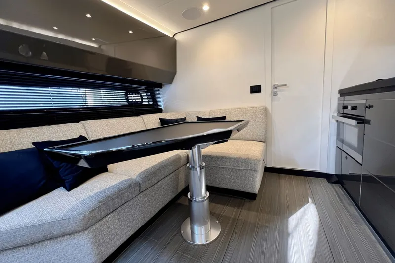 Satisfaction Yacht Photos Pics 