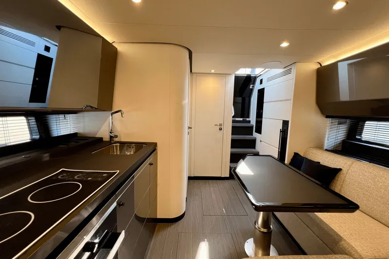 Satisfaction Yacht Photos Pics 