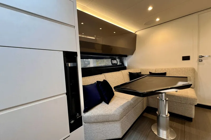 Satisfaction Yacht Photos Pics 