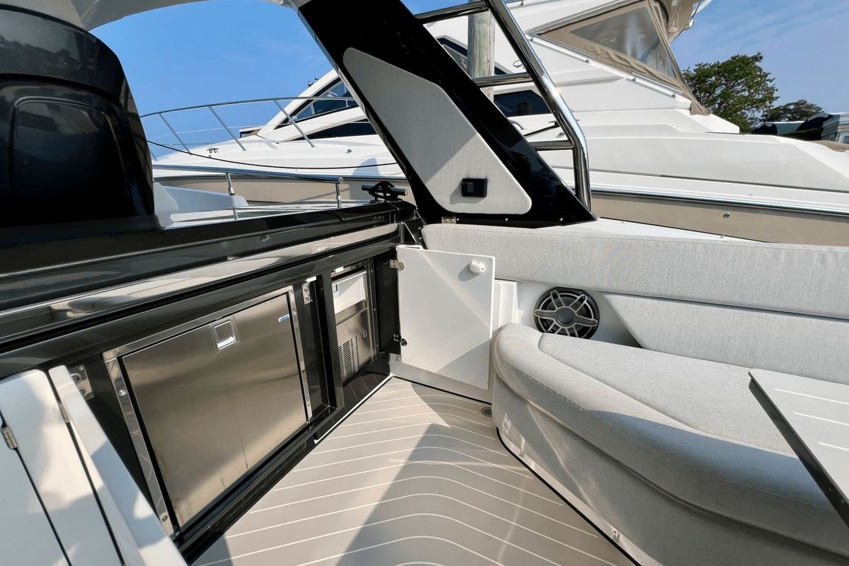 2022 Azimut 47 