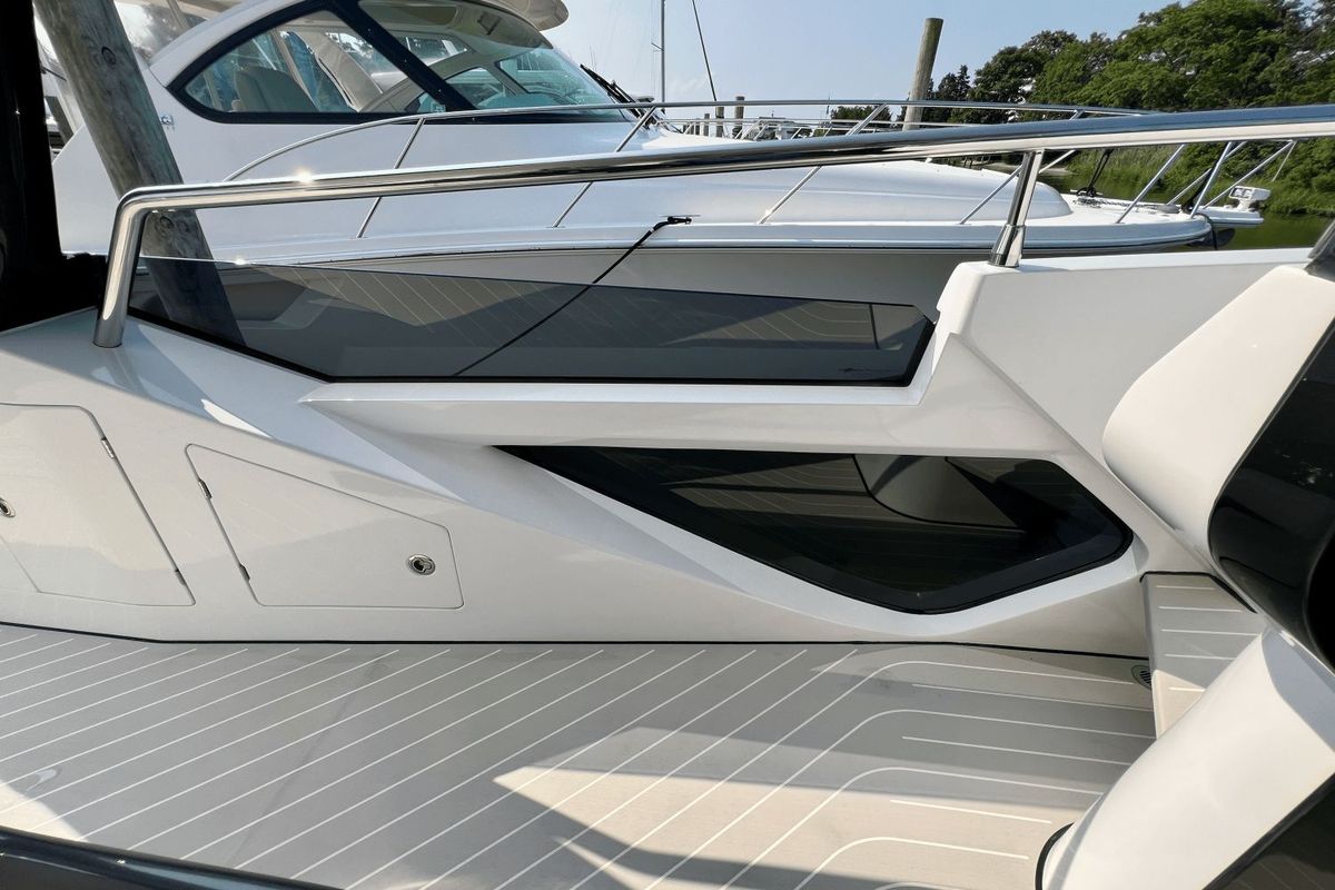 2022 Azimut 47 