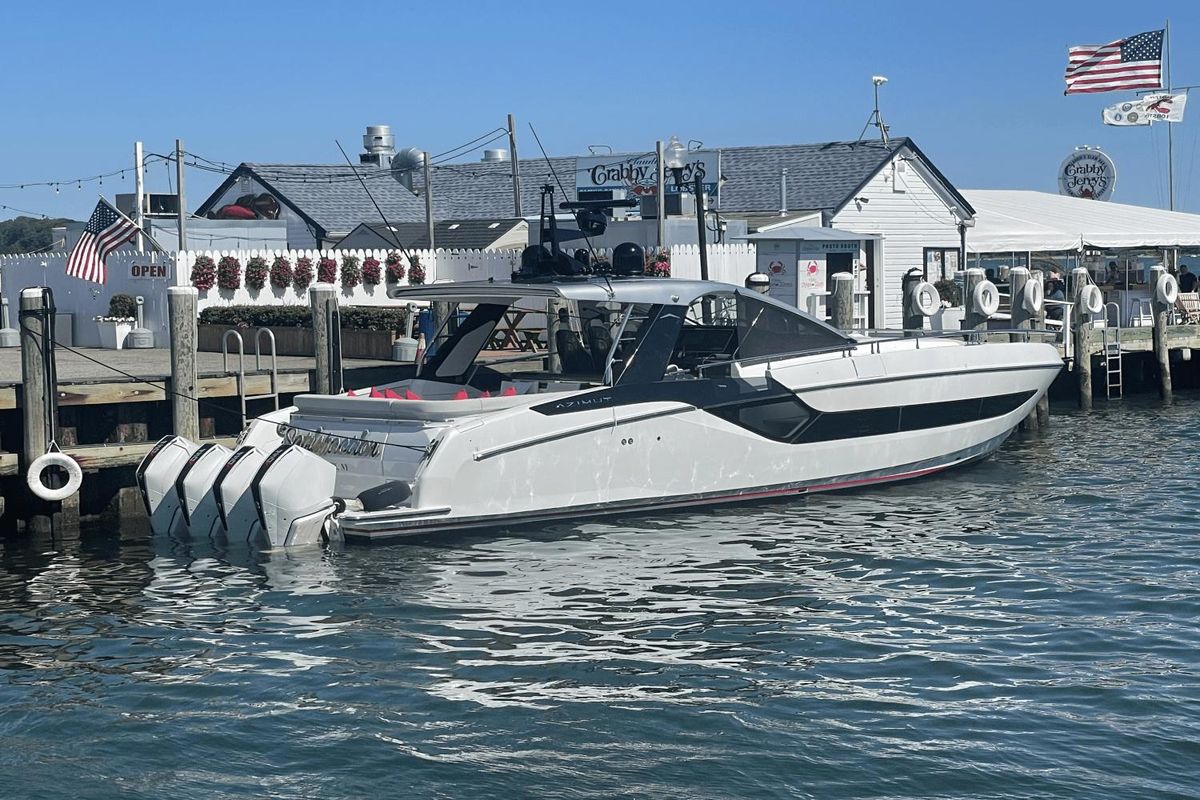 2022 Azimut 47 