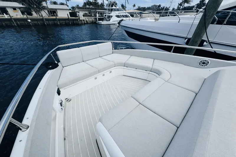 Satisfaction Yacht Photos Pics 