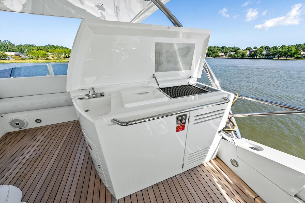 2016 Sunseeker 65 