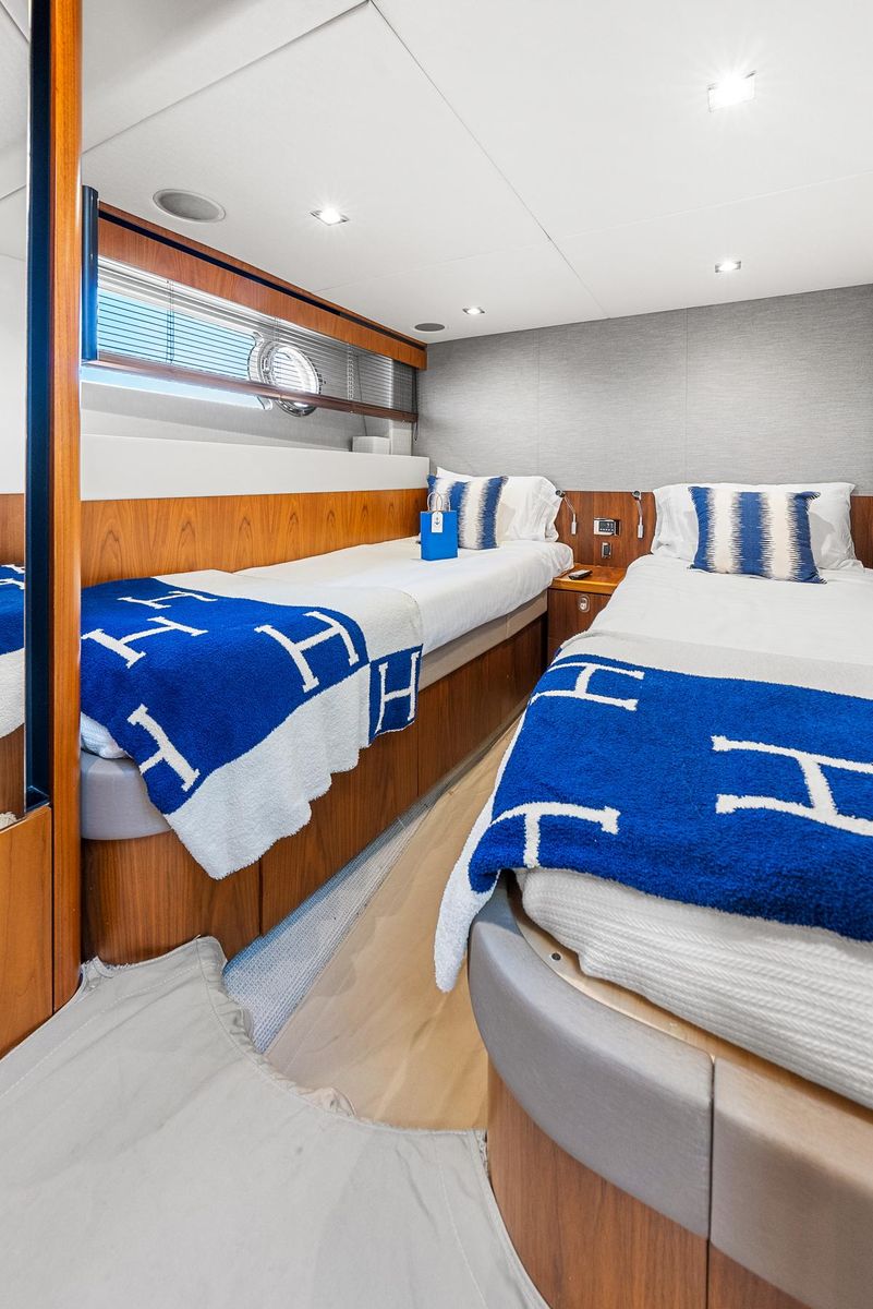 2016 Sunseeker 65 