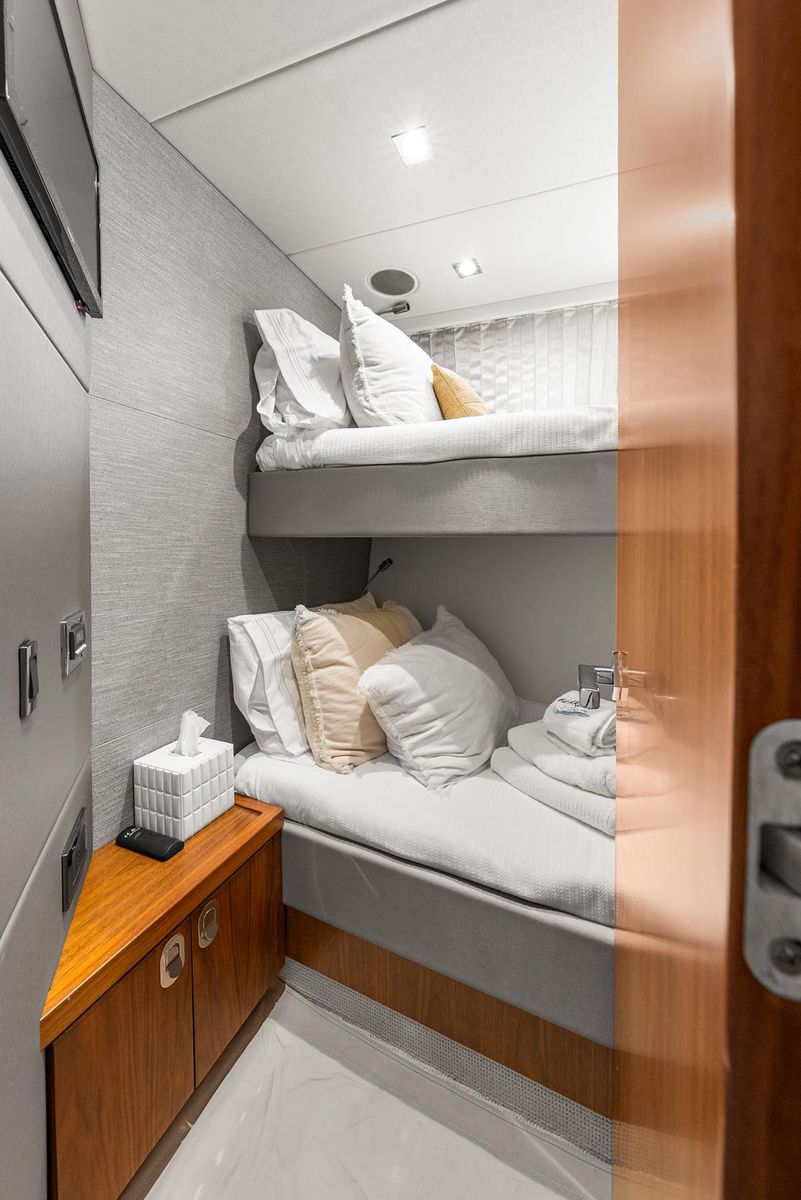 2016 Sunseeker 65 