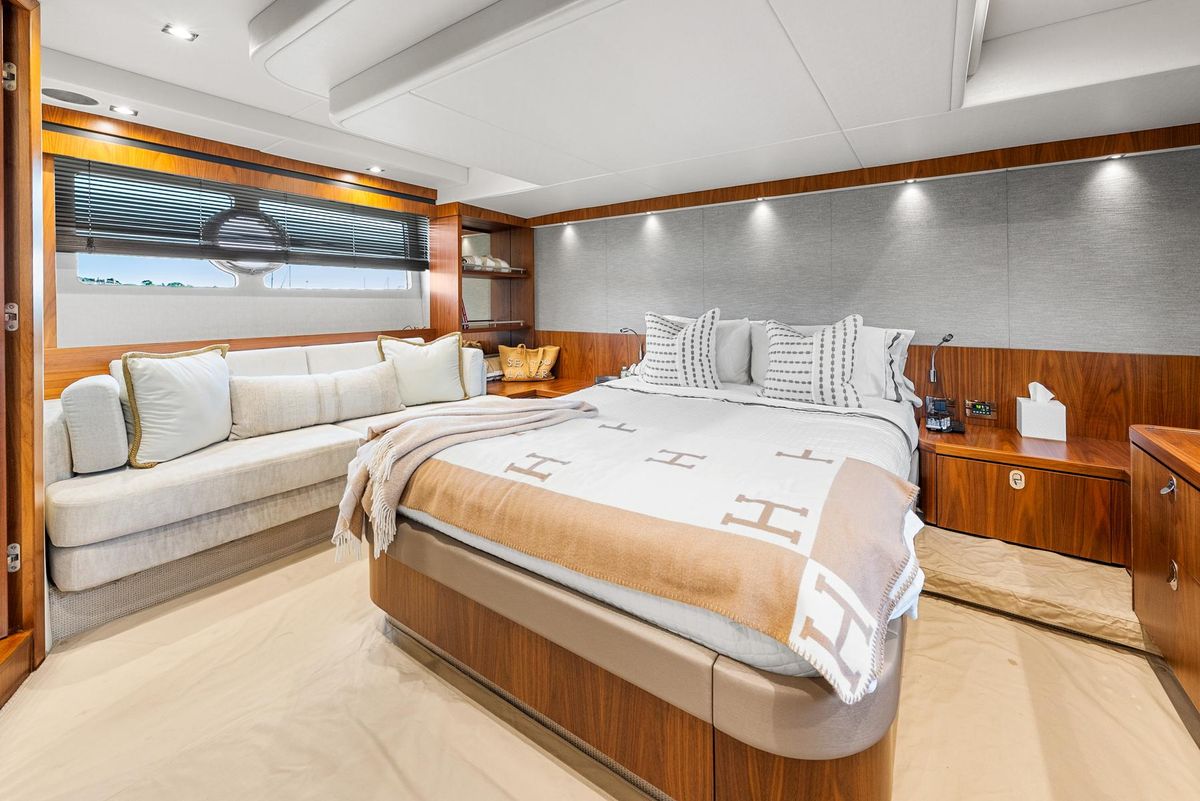 2016 Sunseeker 65 