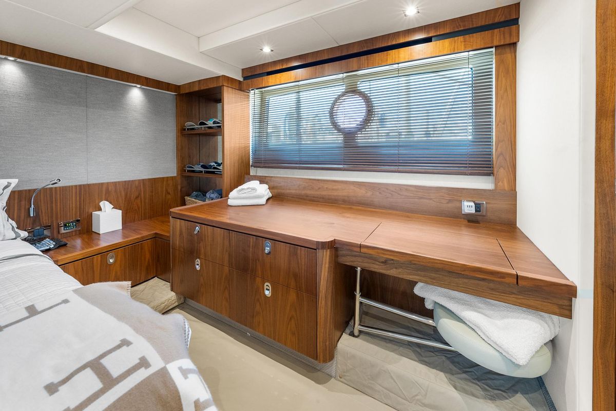 2016 Sunseeker 65 
