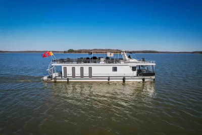 Sailabration Houseboat 16' x 66'