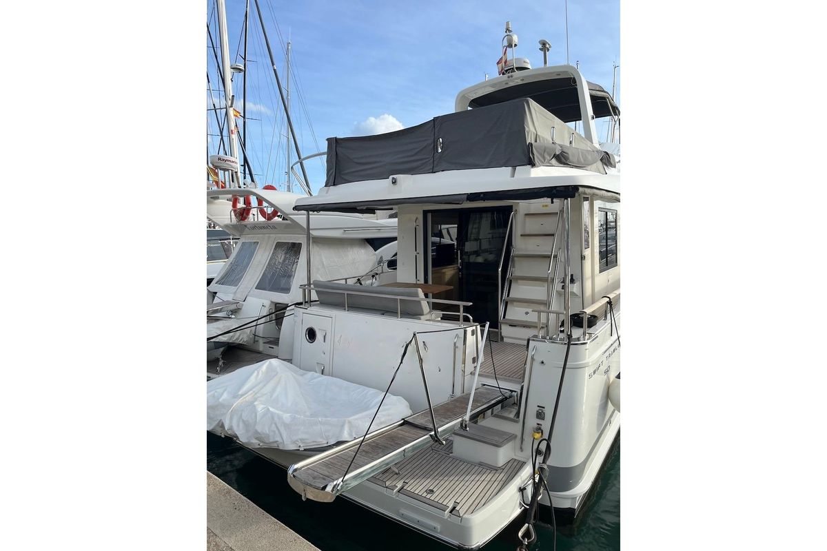 2021 Beneteau 43 