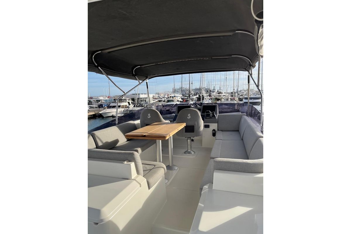 2021 Beneteau 43 