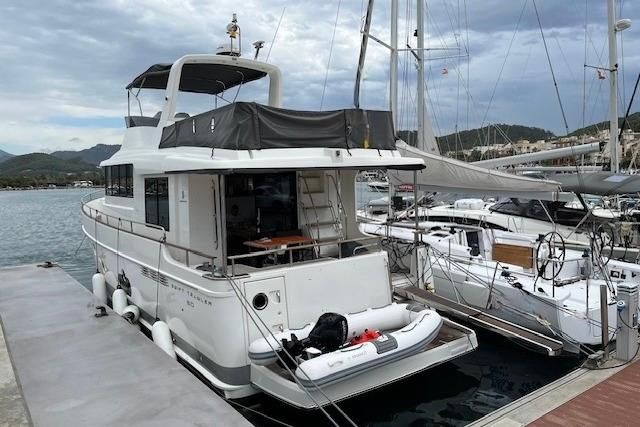 2021 Beneteau 43 