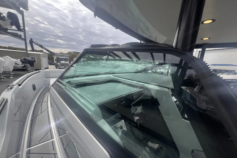 Knot Invited Yacht Photos Pics 