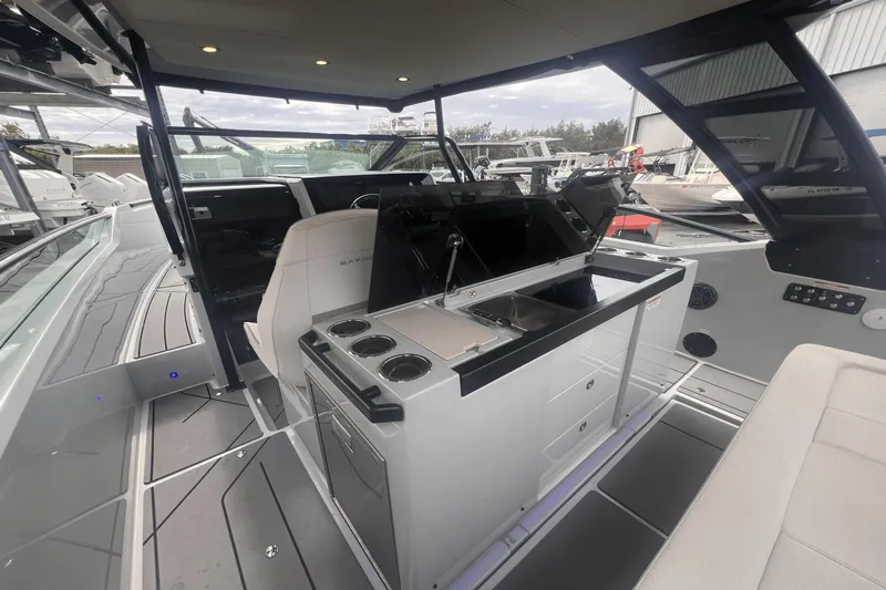 Knot Invited Yacht Photos Pics 