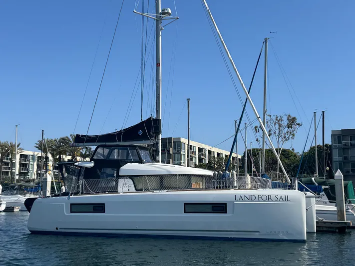Land For Sail Yacht Photos Pics 