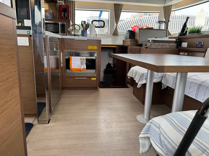 Land For Sail Yacht Photos Pics 