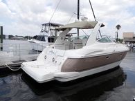 2007 Cruisers Yachts 370 Express
