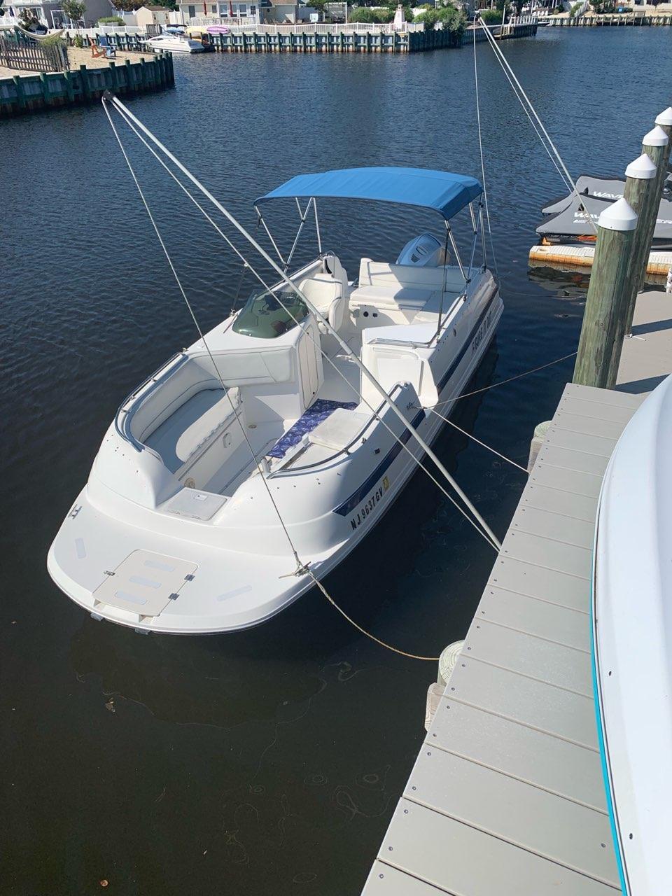 1996 Seaswirl 222 Deck Boat
