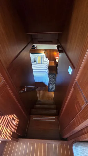 Cinsubar II Yacht Photos Pics 