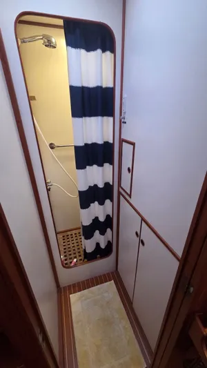 Cinsubar II Yacht Photos Pics 