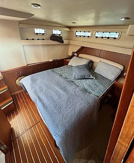 Deliberation Yacht Photos Pics 