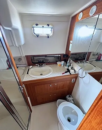 Deliberation Yacht Photos Pics 