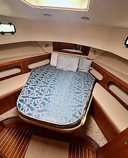 Deliberation Yacht Photos Pics 