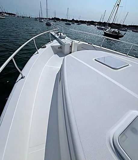 Deliberation Yacht Photos Pics 