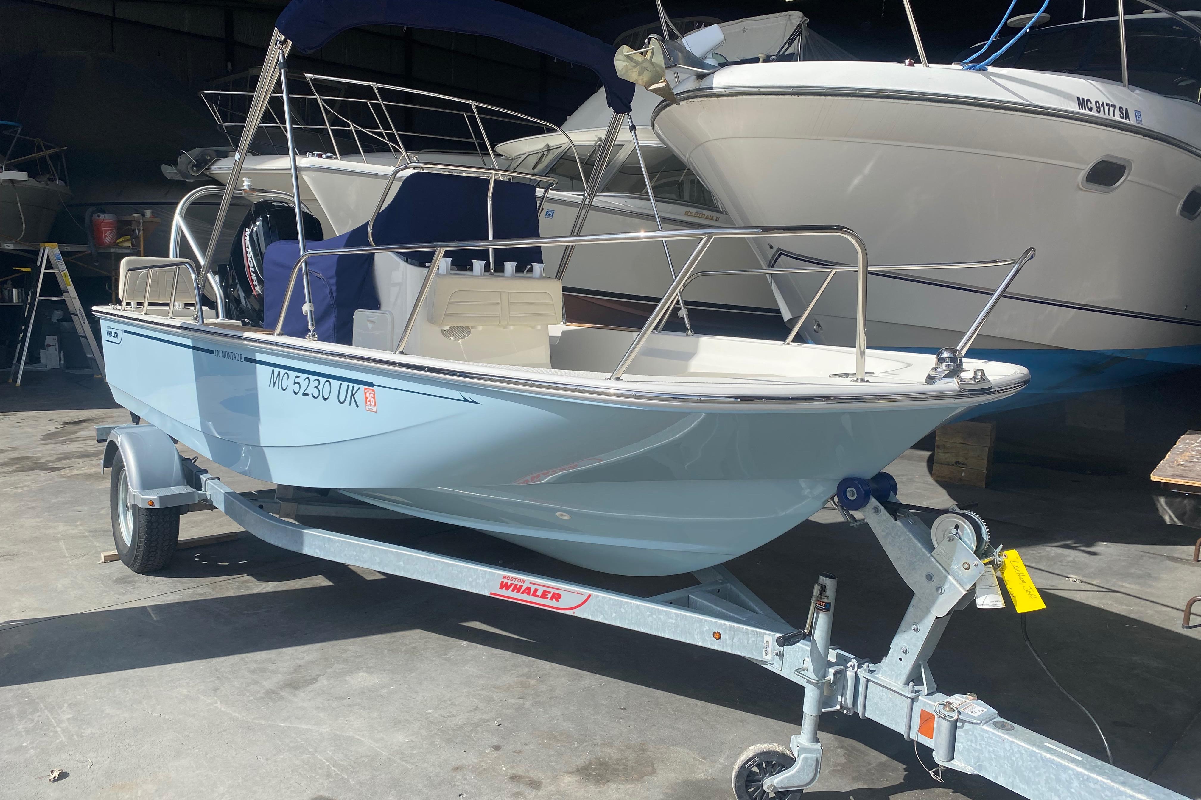 2020 Boston Whaler 17 Montauk Centre Console for sale - YachtWorld