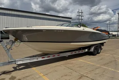 Chris-Craft Launch 28