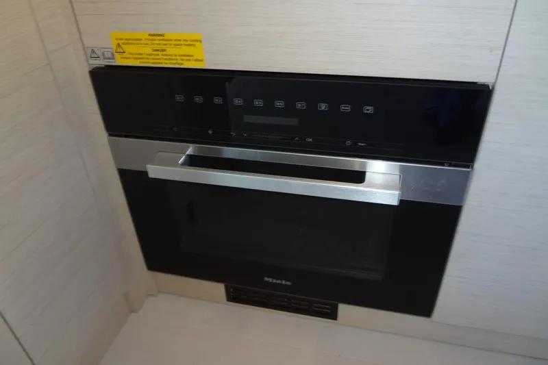 Dream Big Yacht Photos Pics Modern built-in oven in a Prestige 420S yacht, 2023 model.