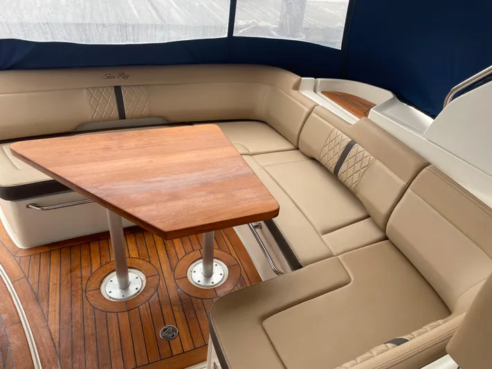 Blue Ridge Yacht Photos Pics Cockpit seating