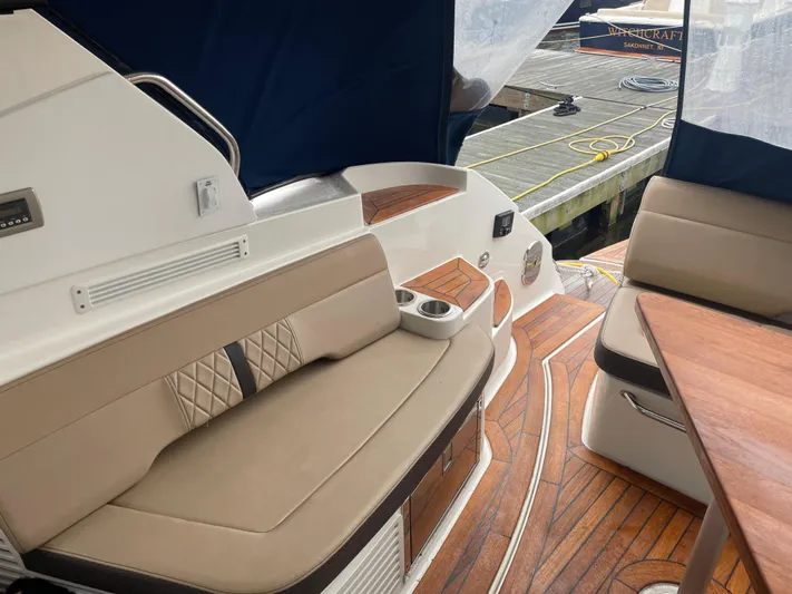 Blue Ridge Yacht Photos Pics Cockpit aft seating