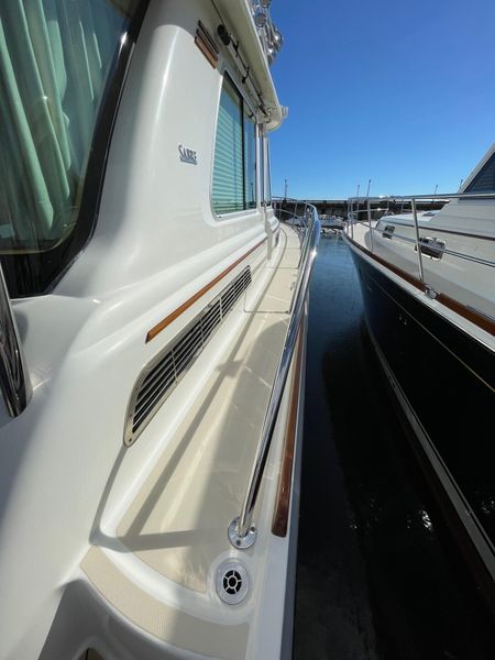 2017 Sabre 48 Flybridge