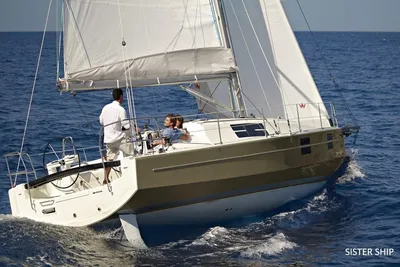 2012 Sirena AZUREE 33