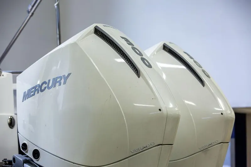 Mare Yacht Photos Pics Twin Mercury Verado 300 outboard engines on a 2018 MJM 35z boat.