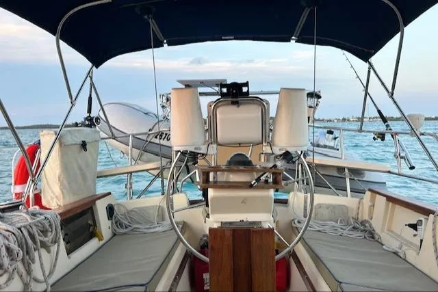 Fantasea Yacht Photos Pics 