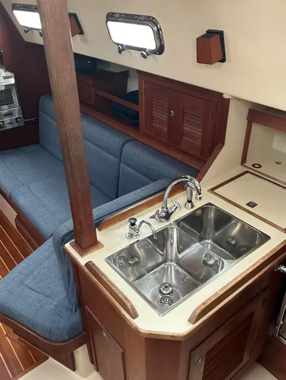 Fantasea Yacht Photos Pics 