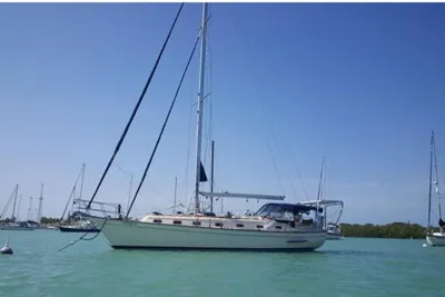 Island Packet 45